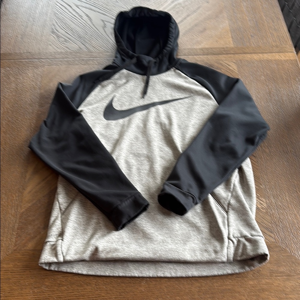 Nike Black and Gray sweatshirt